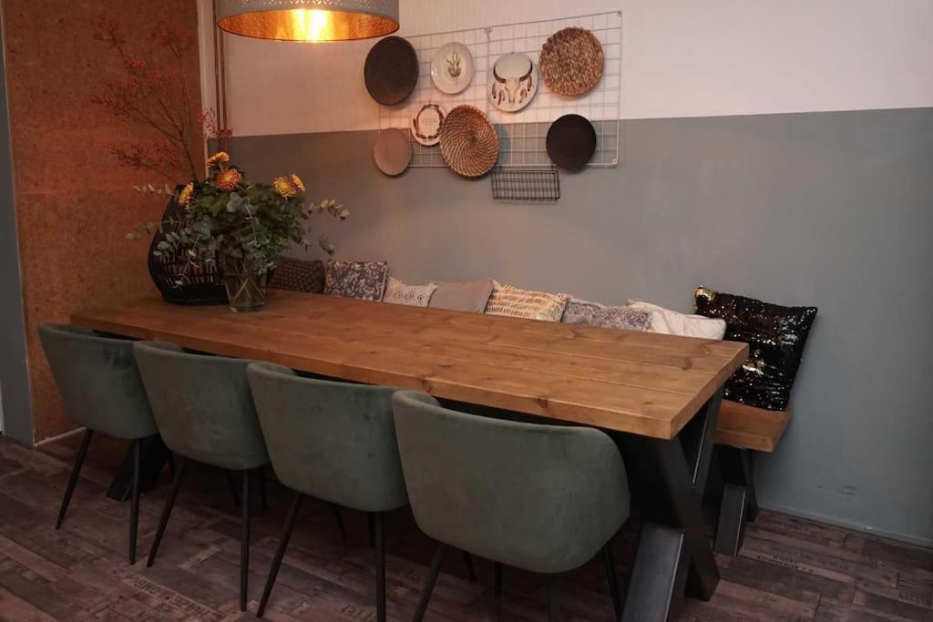 Ruim Appartement In Utrecht. Dış mekan fotoğraf
